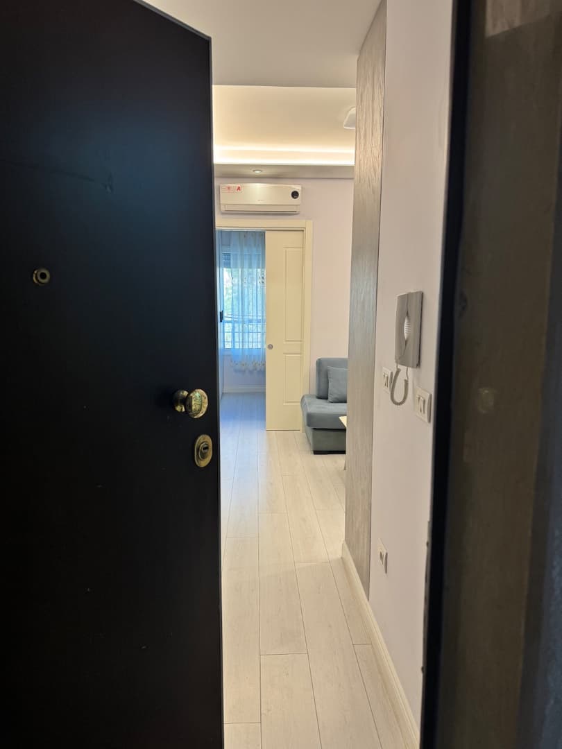 Arlis seafront apartment